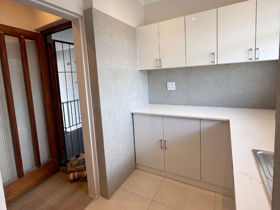 To Let 1 Bedroom Property for Rent in Gardens Western Cape